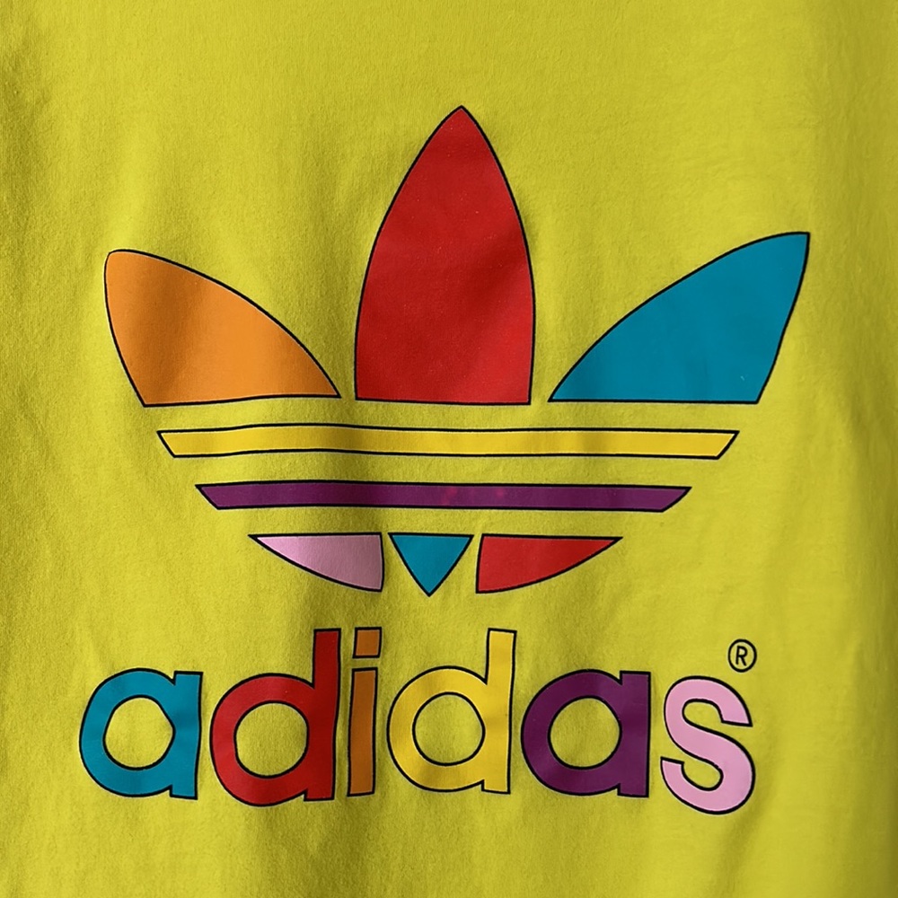 Yellow Adidas t-shirt Pharrell Williams